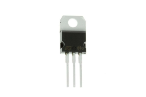 Warum ist TIP121 -Transistor ideal für mittelschwere Stromkreise?